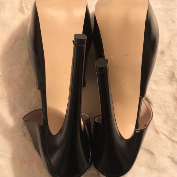 f5j nwot black platforms w/ zipper 6 1/2. - Picture 11 of 11